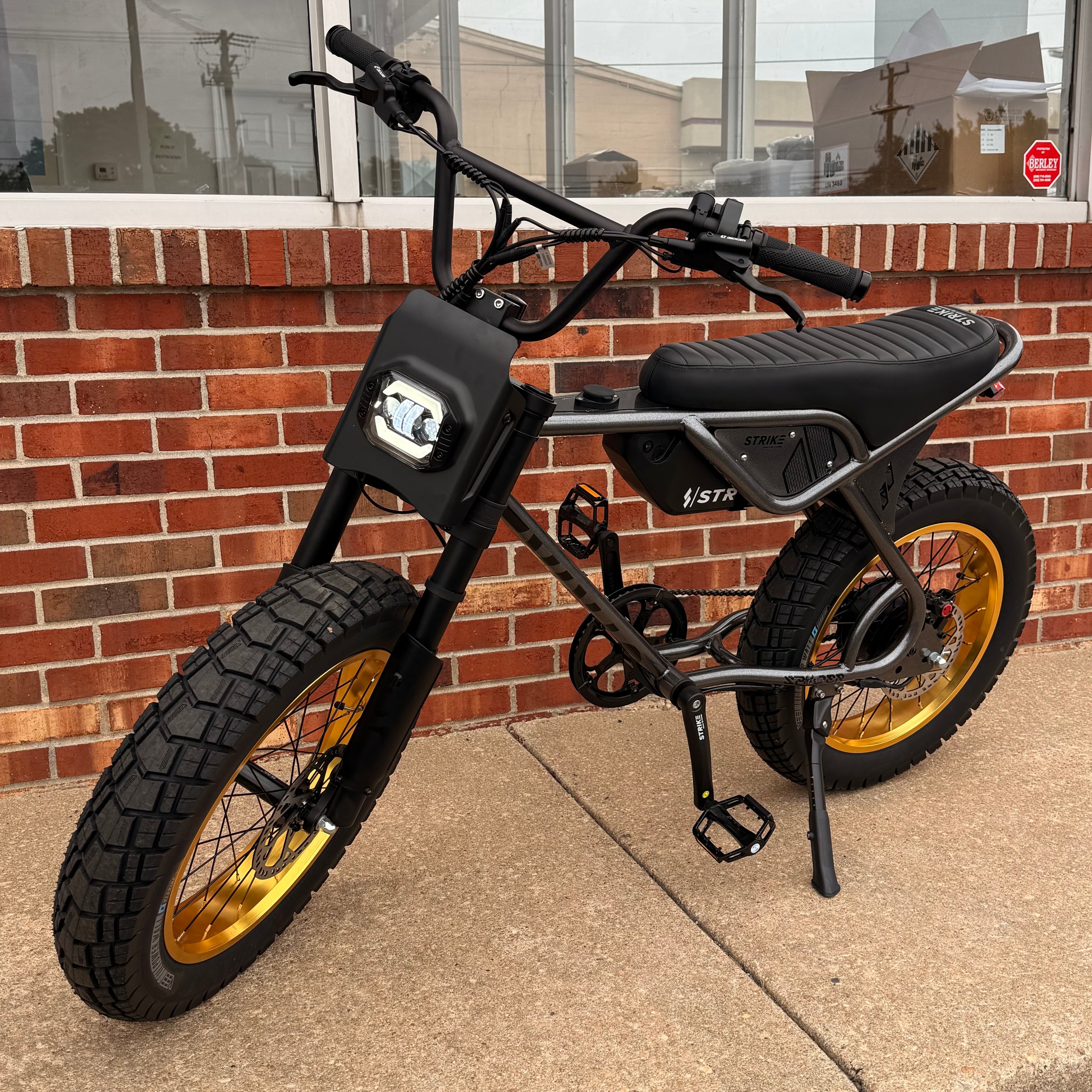 Strike Spyder 750W